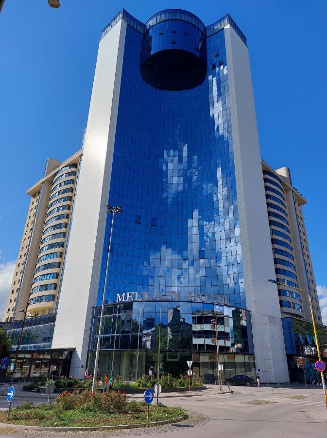 Luxury Apartment Karic Free Parking Tuzla Esterno foto